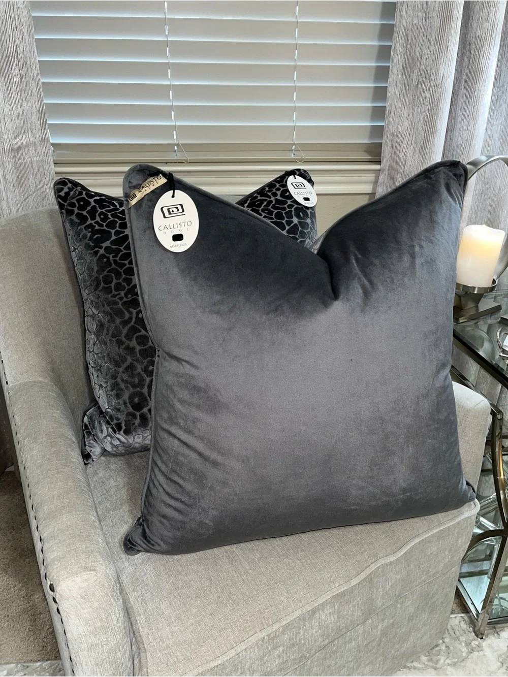 1-NWT CALLISTO HOME GRAPHITE LEOPARD DESIGN LUXURY DECORATIVE PILLOW (T06785F11)